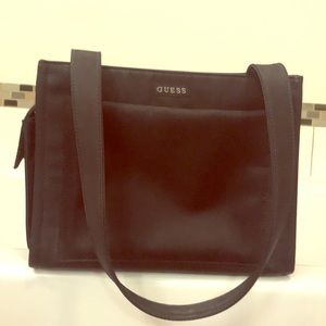 Guess black purse!👜🥰